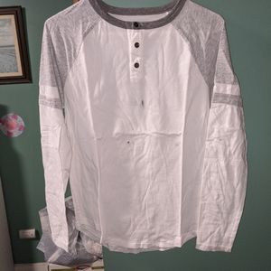 EXPRESS Baseball Tee Henley